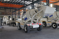 Self Loading Concrete Mixer Plant